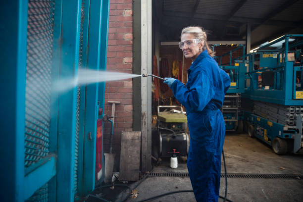 Best Commercial Pressure Washing  in Mankato, MN